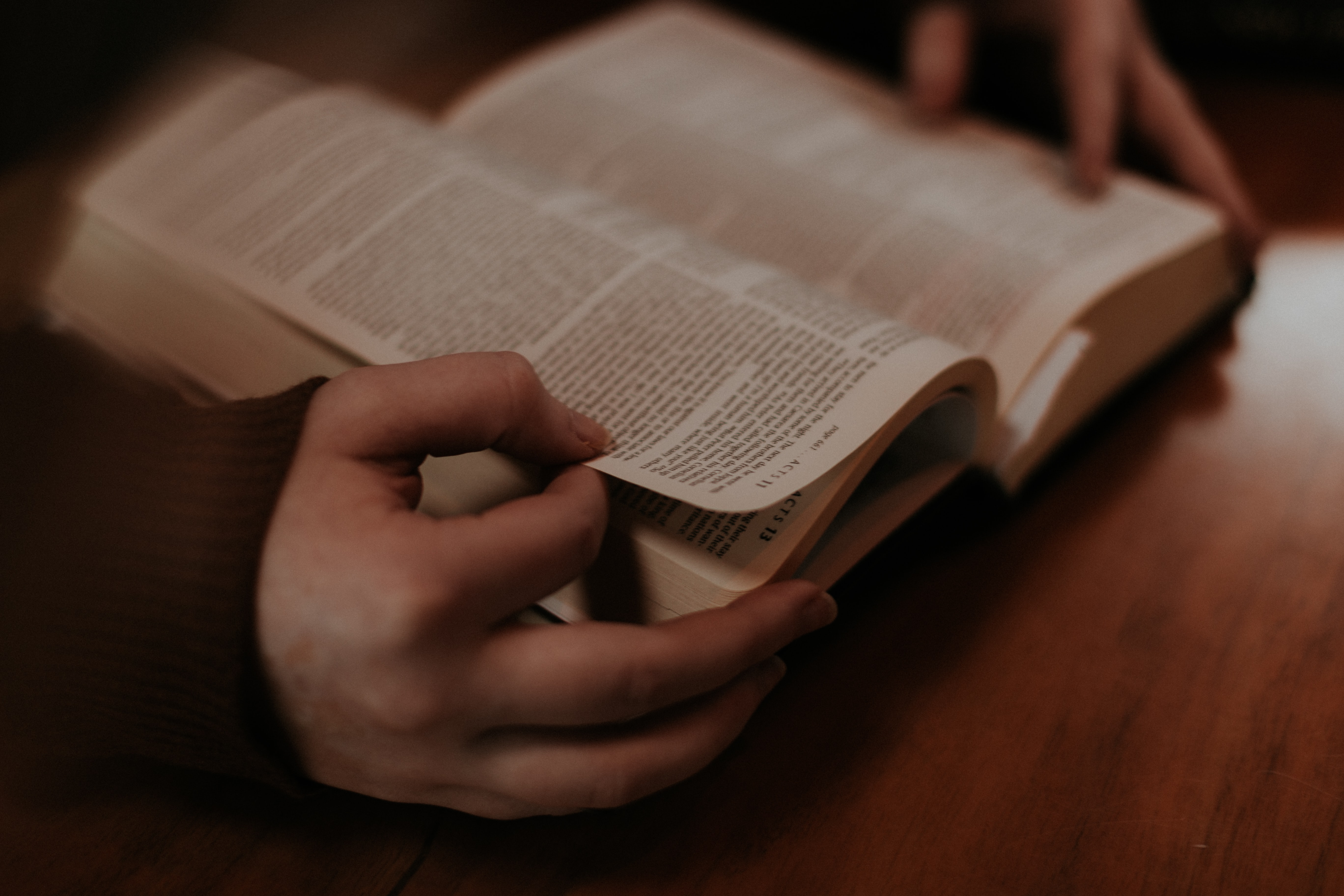 Как выбрать перевод Библии? Часть 2: переводы-парафразы 
