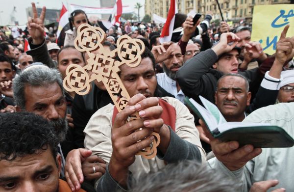 Христиане-копты принимают участие в демонстрации
