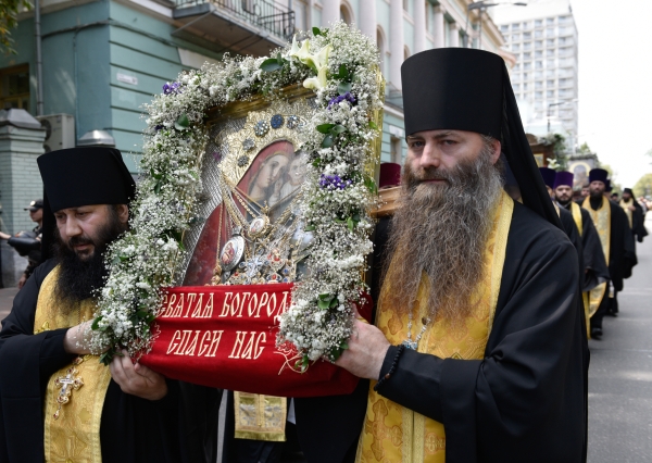 «Врата ада не одолеют ее»: бури вокруг Украинской Церкви 