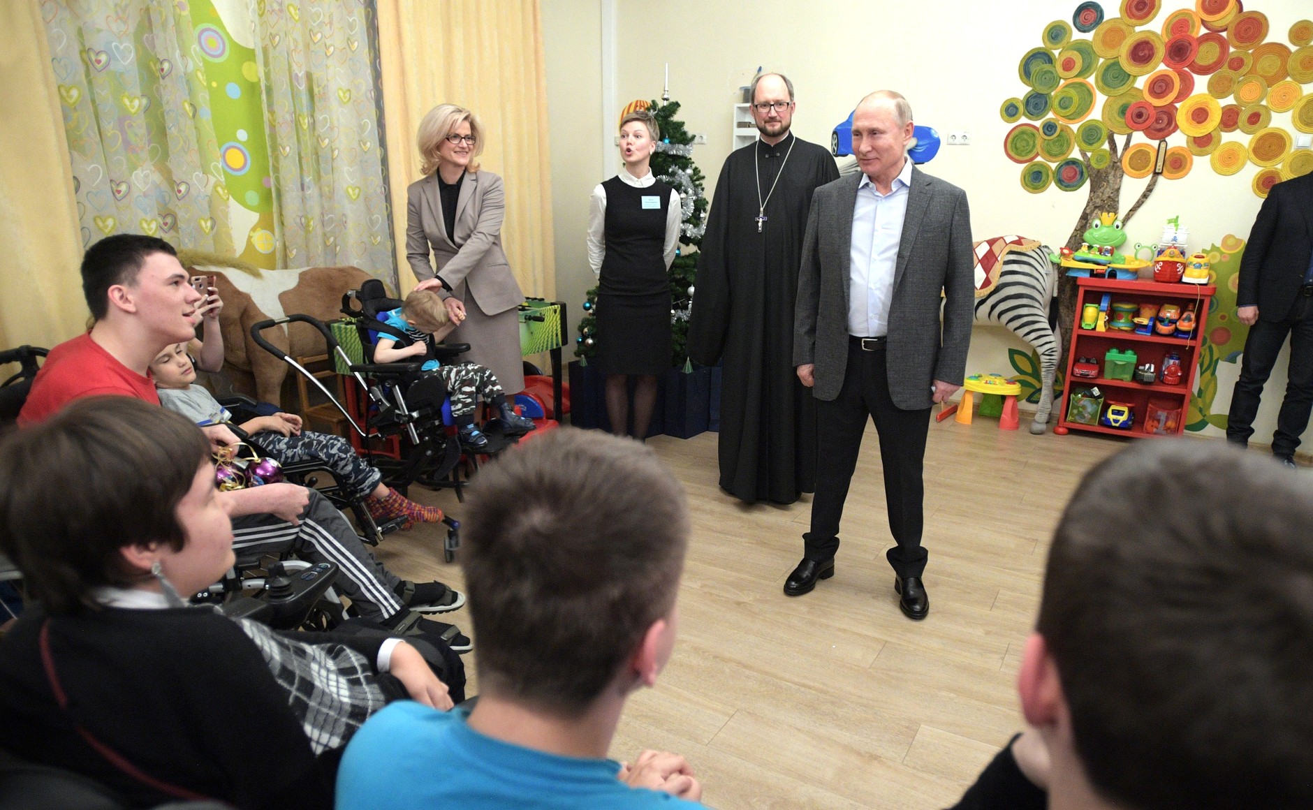 детский хоспис петербург. детский хоспис на бабушкина спб. детский хоспис в санкт-петербурге. детский хоспис куракина дача. детский хоспис на бабушкина спб.